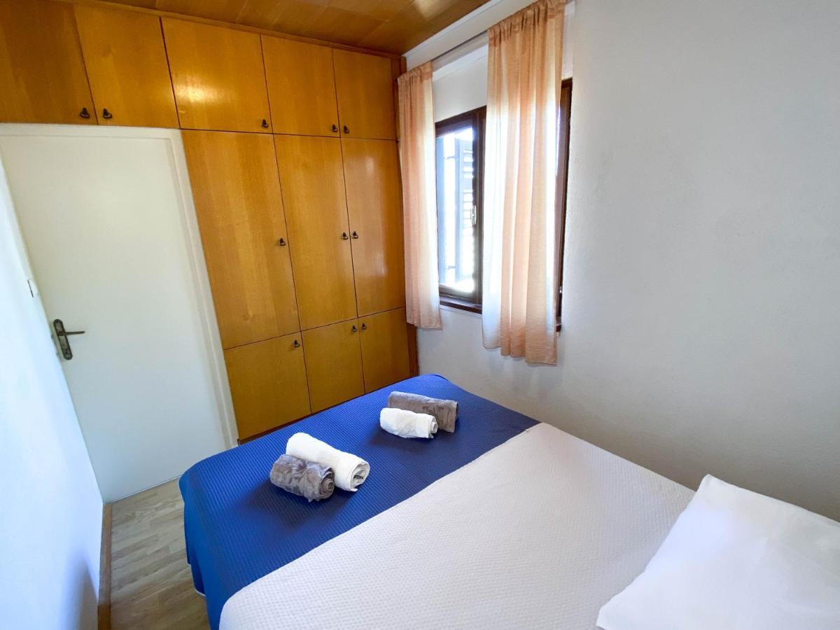 Seaview & Beachfront Apartments Jakov Donji Okrug  Buitenkant foto