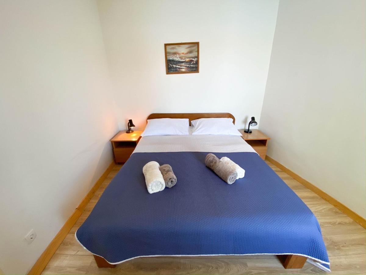 Seaview & Beachfront Apartments Jakov Donji Okrug  Buitenkant foto
