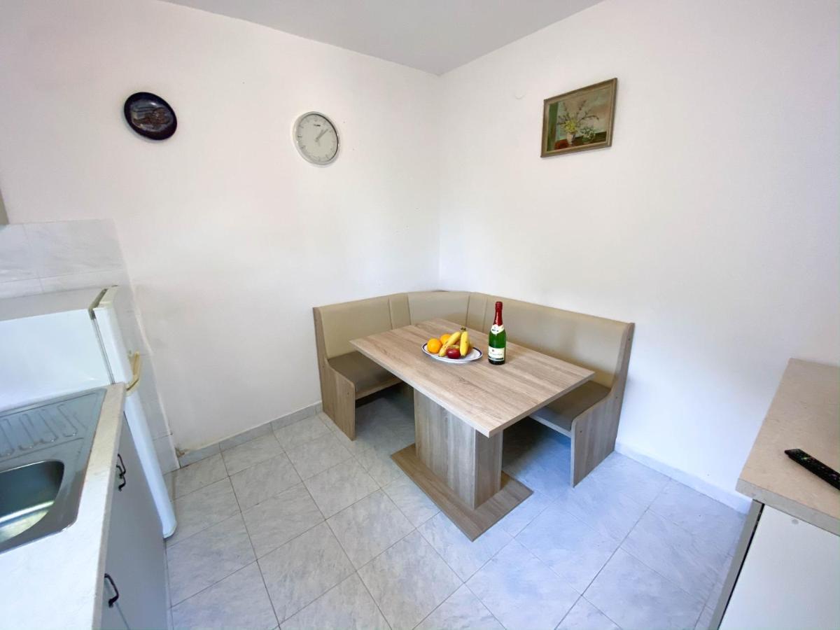 Seaview & Beachfront Apartments Jakov Donji Okrug  Buitenkant foto