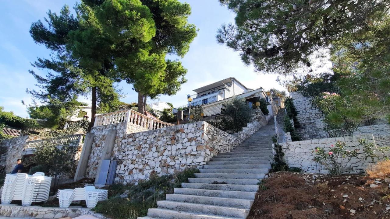 Seaview & Beachfront Apartments Jakov Donji Okrug  Buitenkant foto